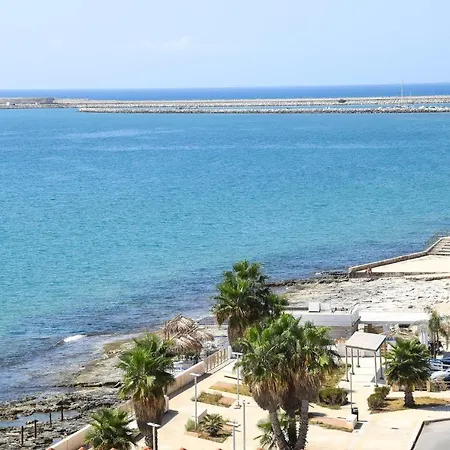 Terrazze Sul Mare Bed & Breakfast 3*